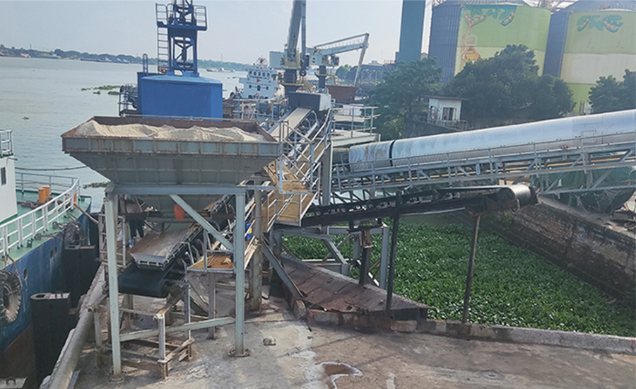Salt rubber belt conveyor